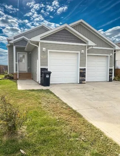 9613 113 Avenue, #A