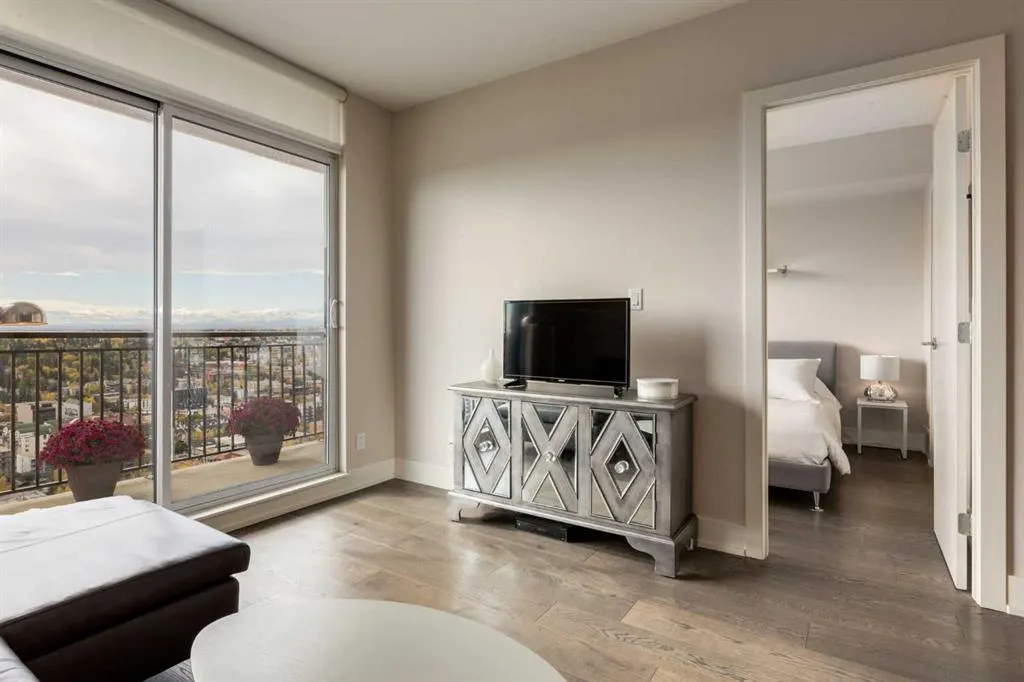 1111 10 Street SW, #2607