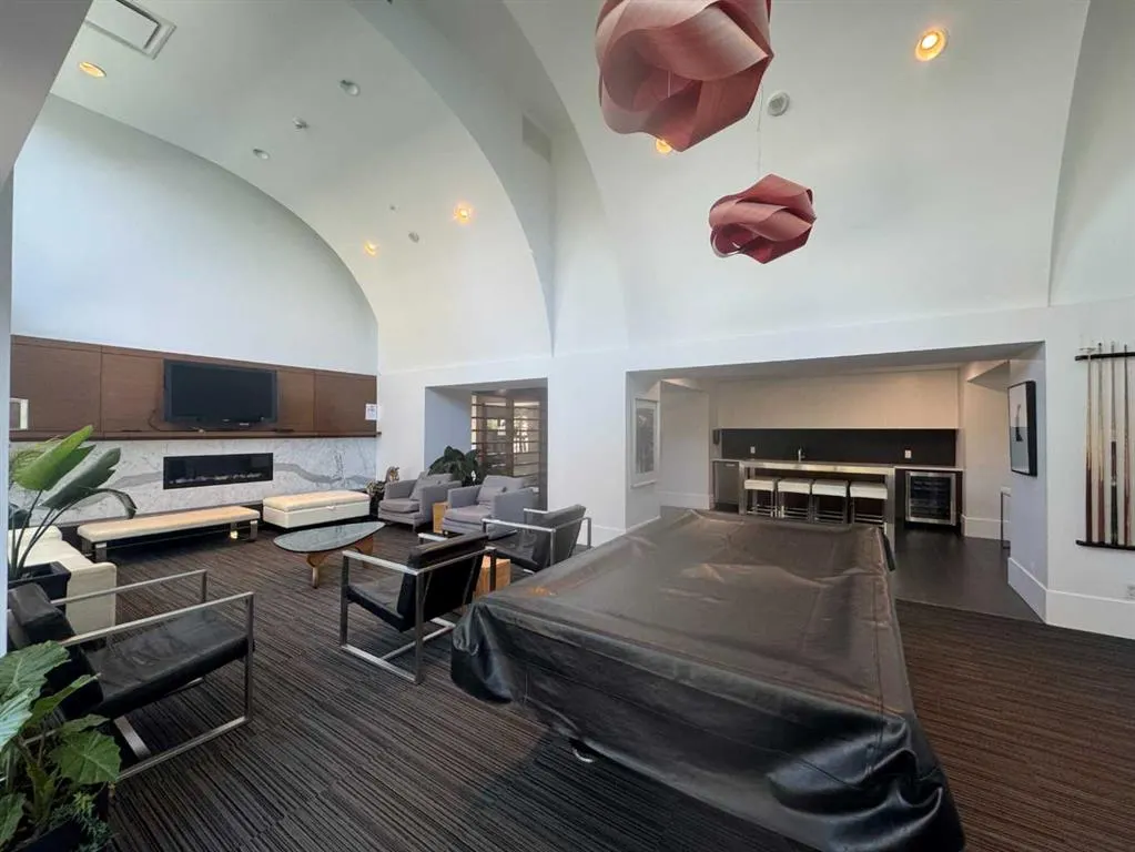 1111 10 Street SW, #2607
