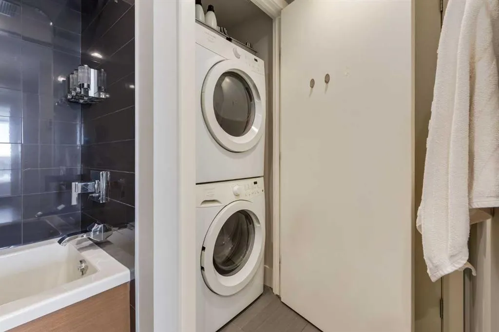 1111 10 Street SW, #2607