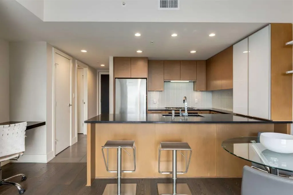 1111 10 Street SW, #2607