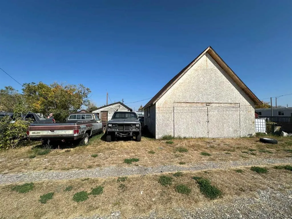 102B 10 Street