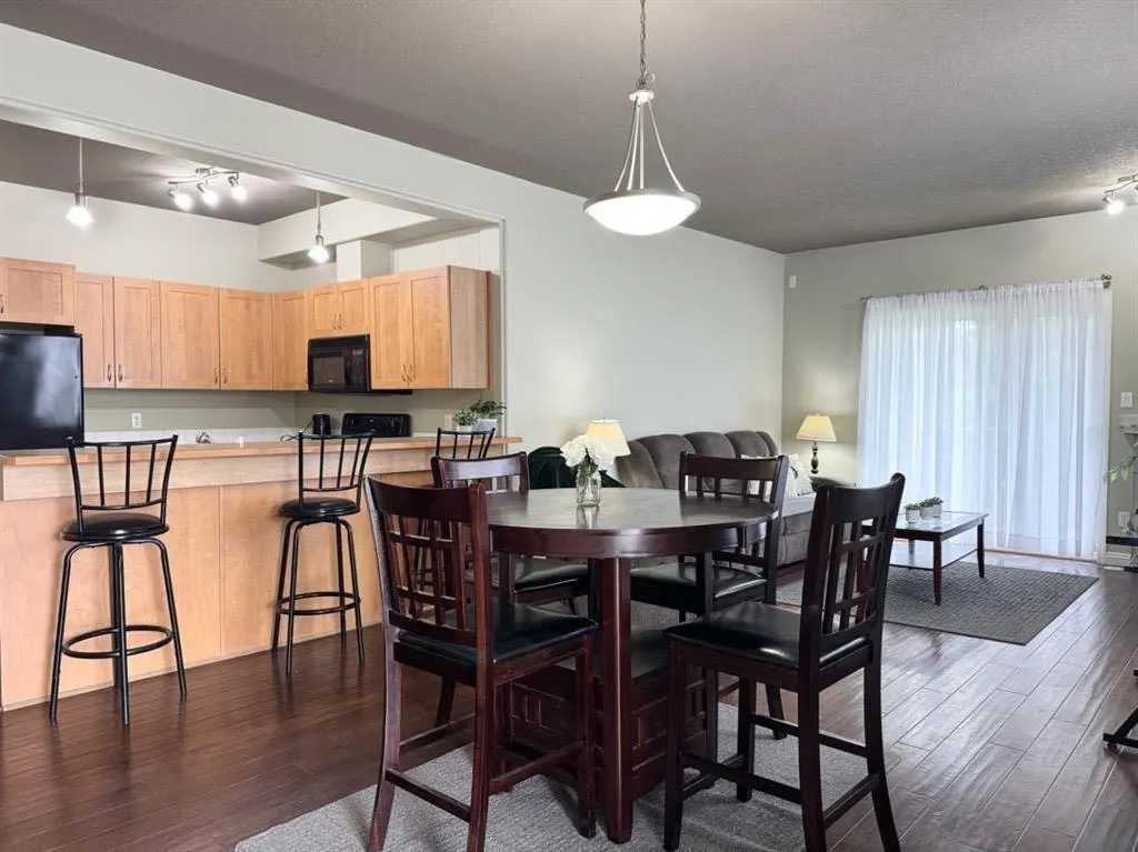 105 Fontaine Crescent SE, #101