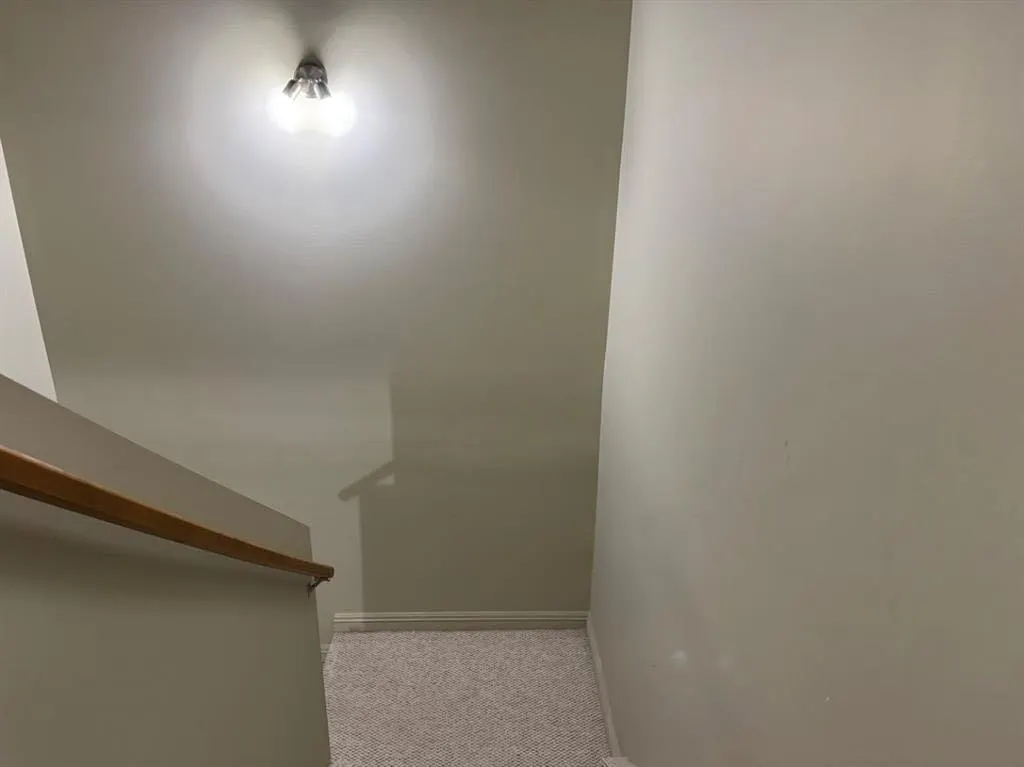 105 Fontaine Crescent SE, #101
