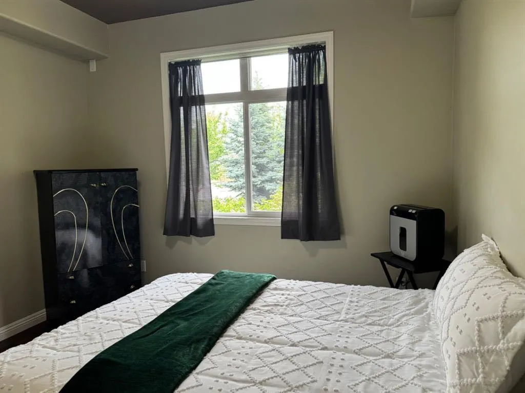105 Fontaine Crescent SE, #101