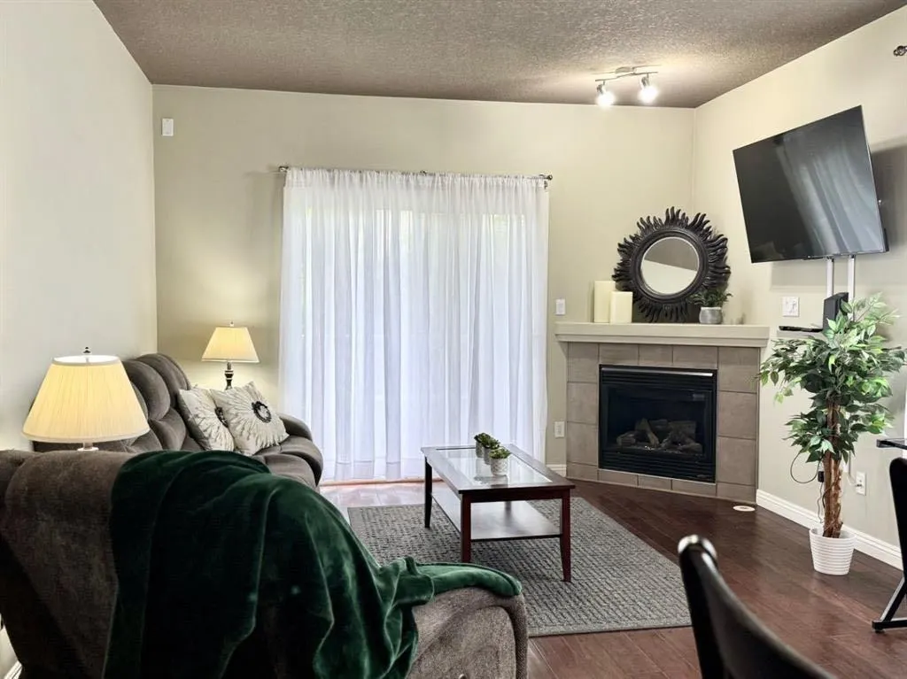 105 Fontaine Crescent SE, #101
