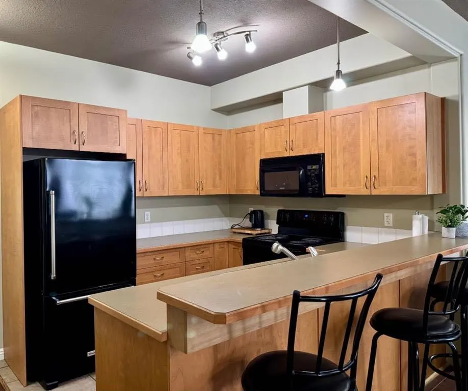 105 Fontaine Crescent SE, #101