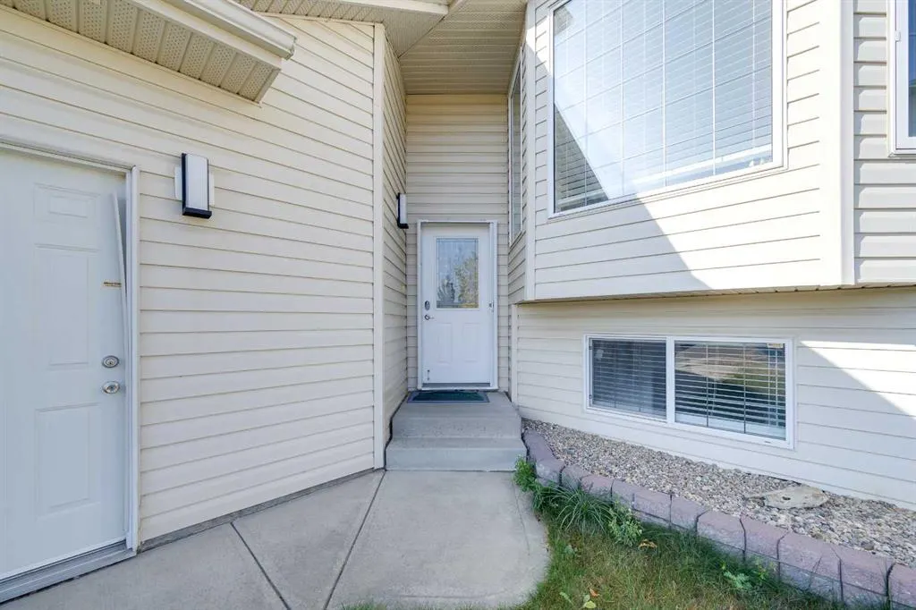 44 Parkside Crescent