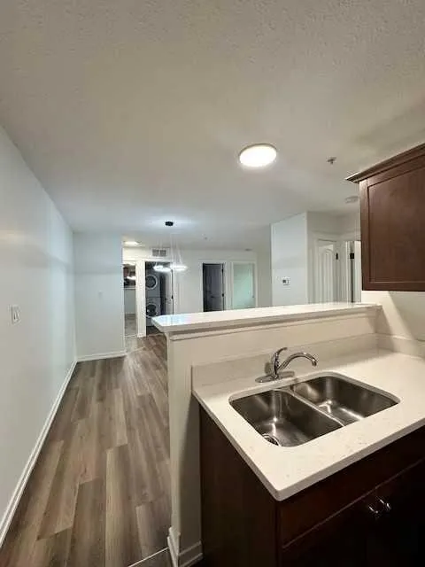 8535 Clearwater Drive, #611