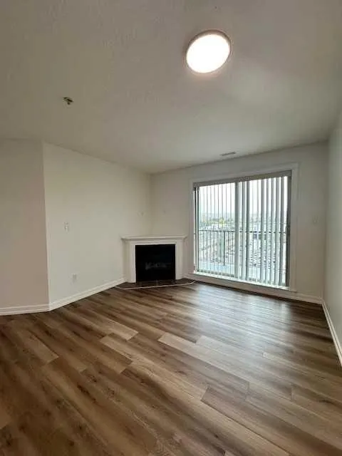 8535 Clearwater Drive, #611