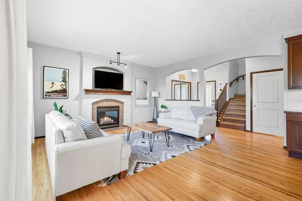 155 Sunset Close