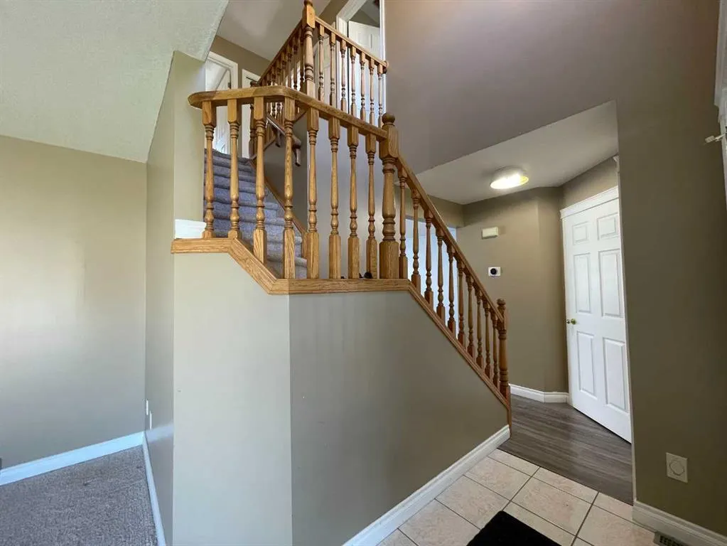 353 9 Street W