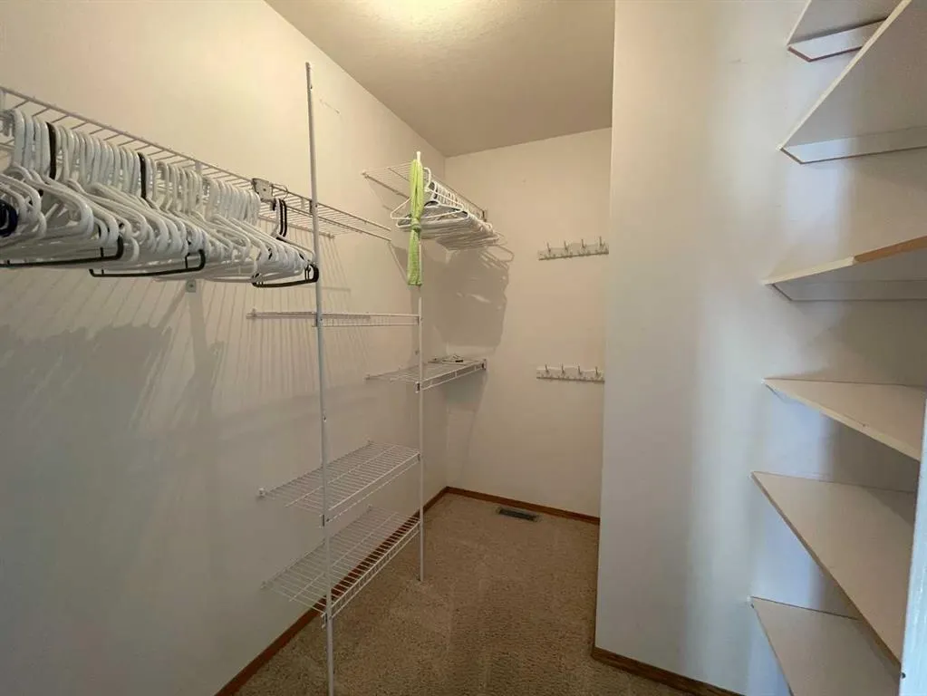 353 9 Street W