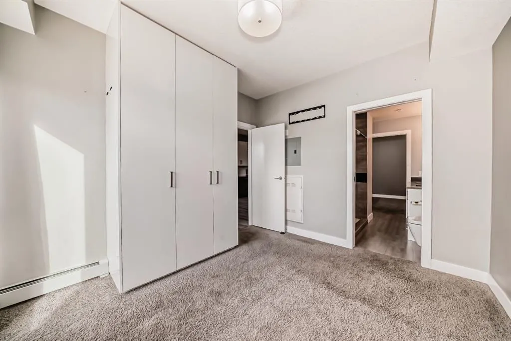 1521 26 Avenue SW, #206
