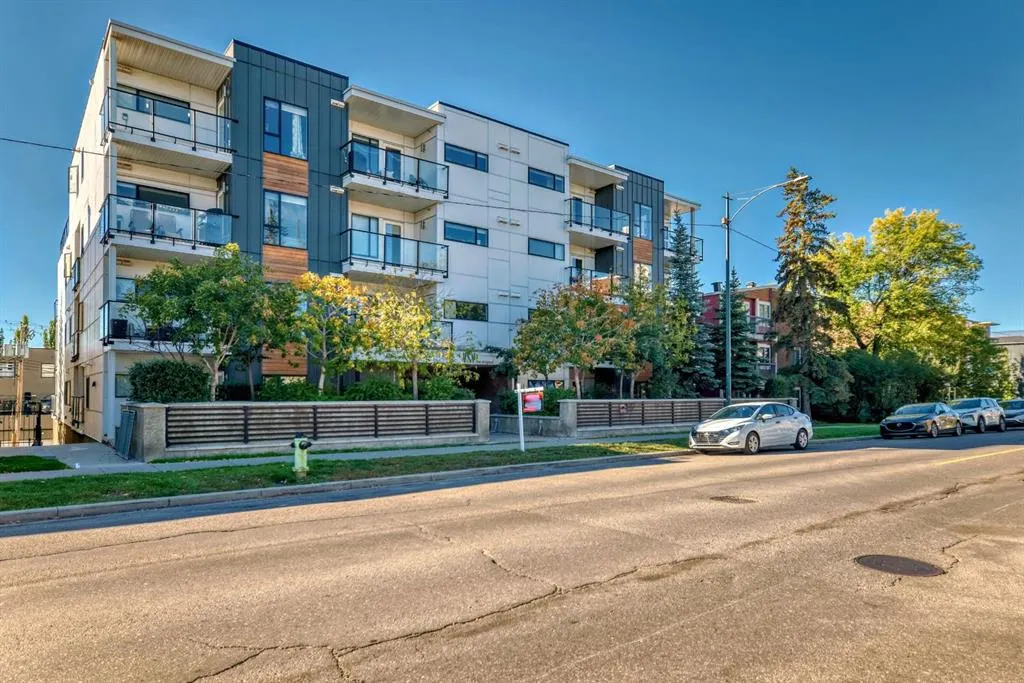 1521 26 Avenue SW, #206