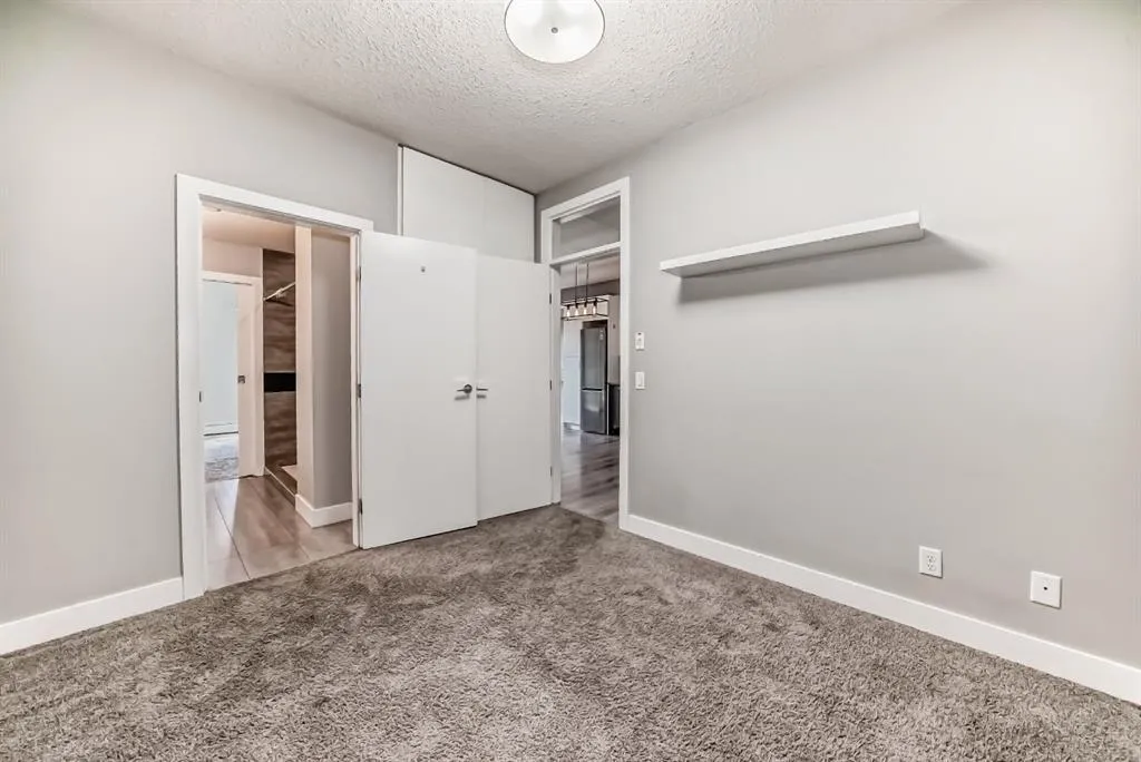 1521 26 Avenue SW, #206