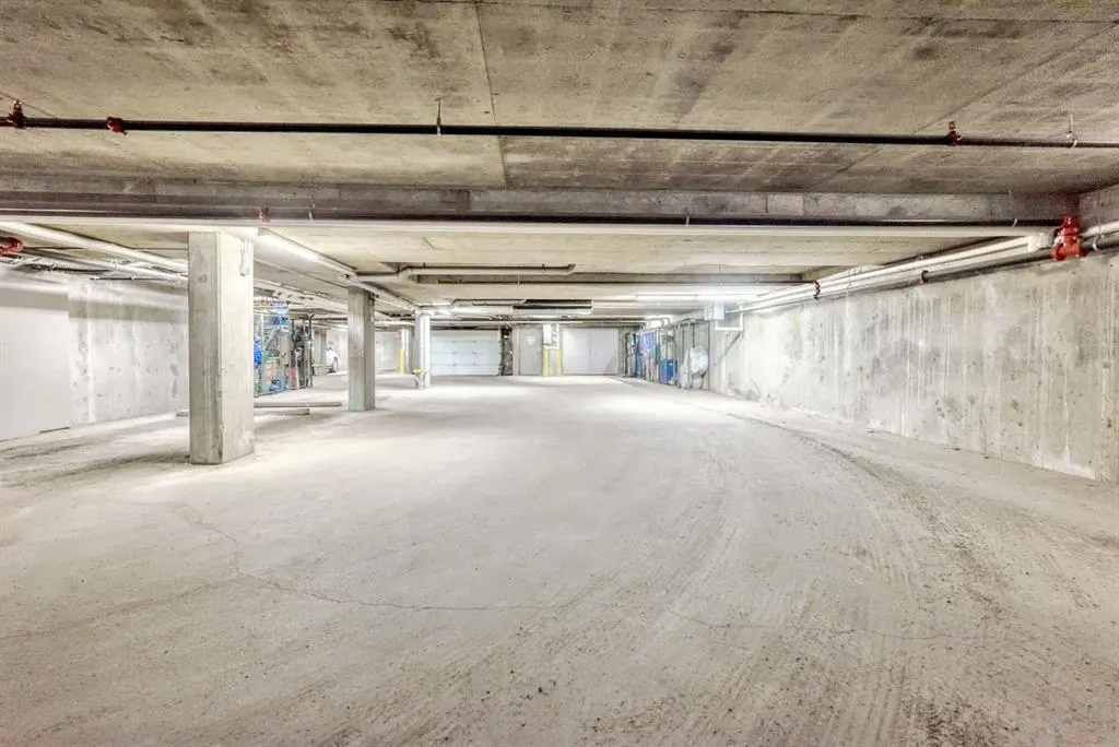 1521 26 Avenue SW, #206