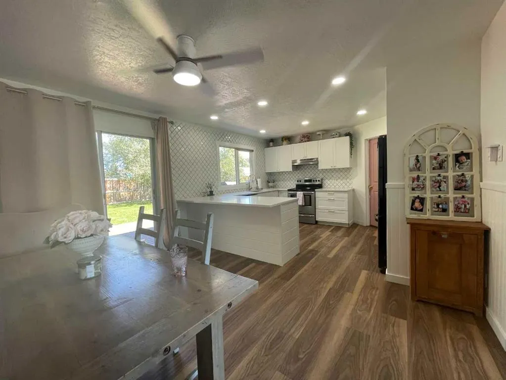 234 9 Street W