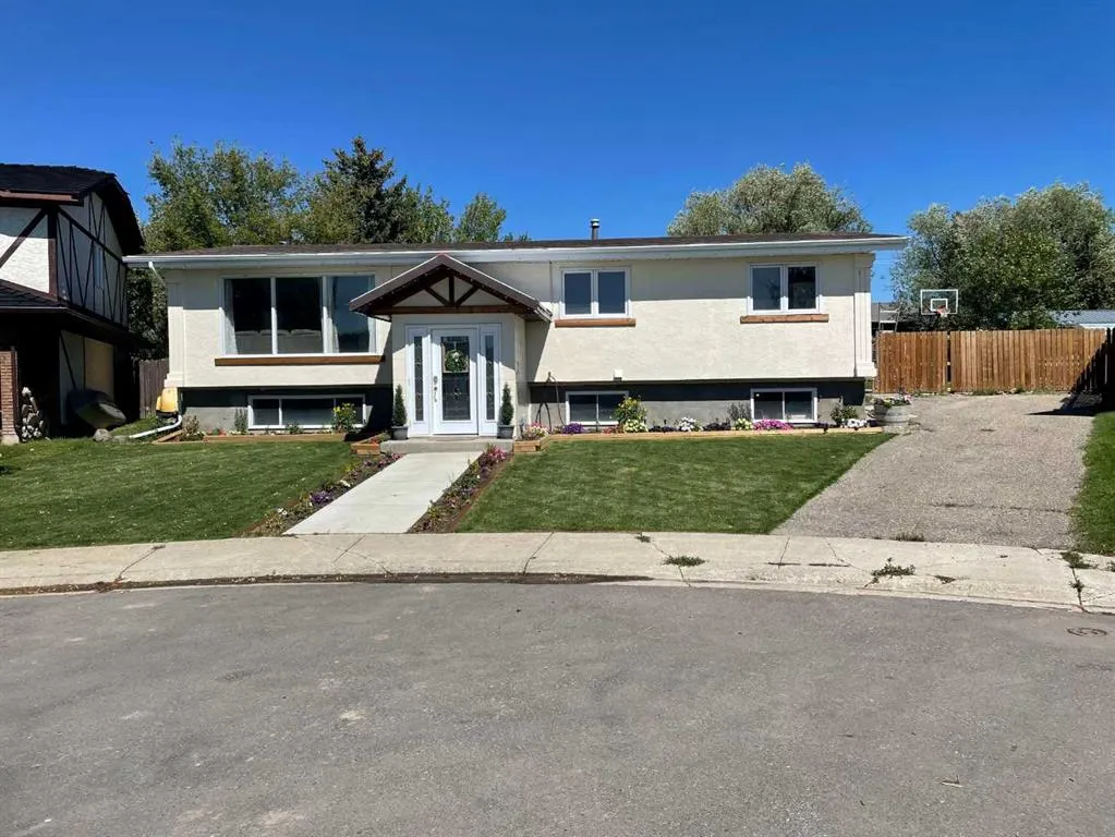 234 9 Street W
