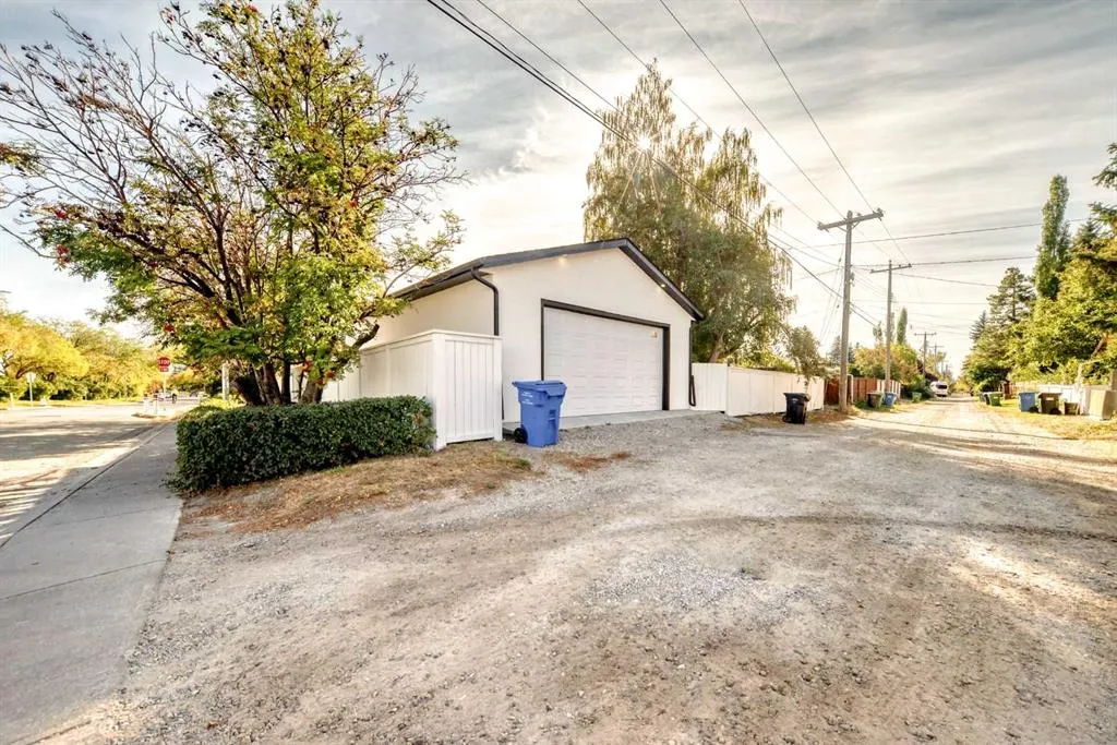 1 Cherovan Drive SW
