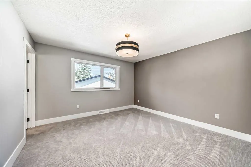 1 Cherovan Drive SW