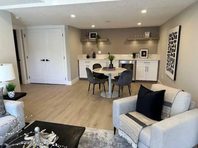 1 Cherovan Drive SW