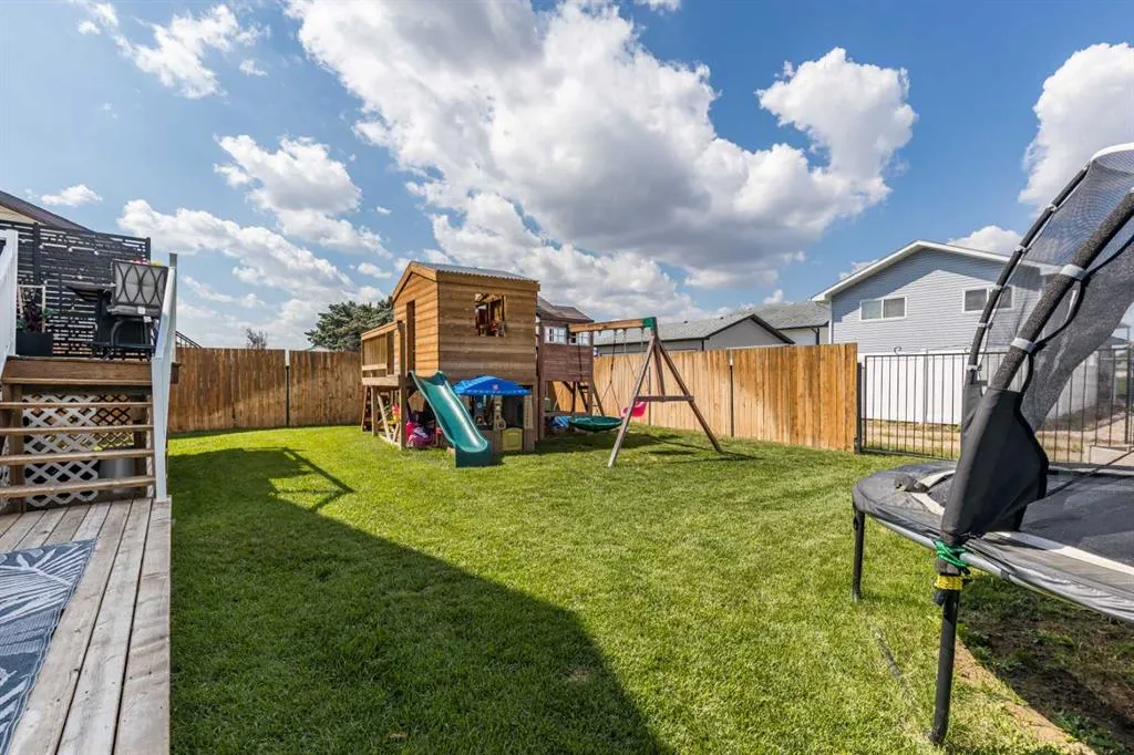 310 Jesmond Drive SW