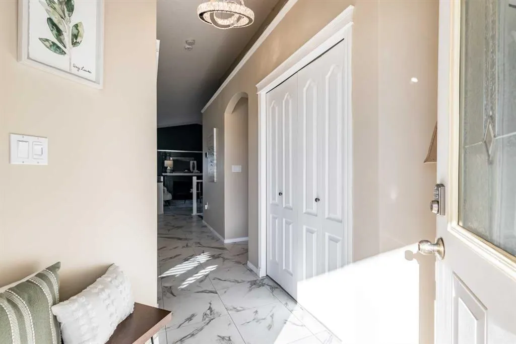 310 Jesmond Drive SW