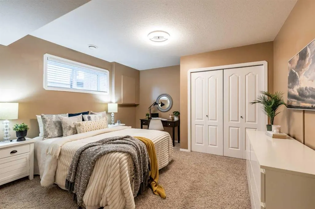 310 Jesmond Drive SW