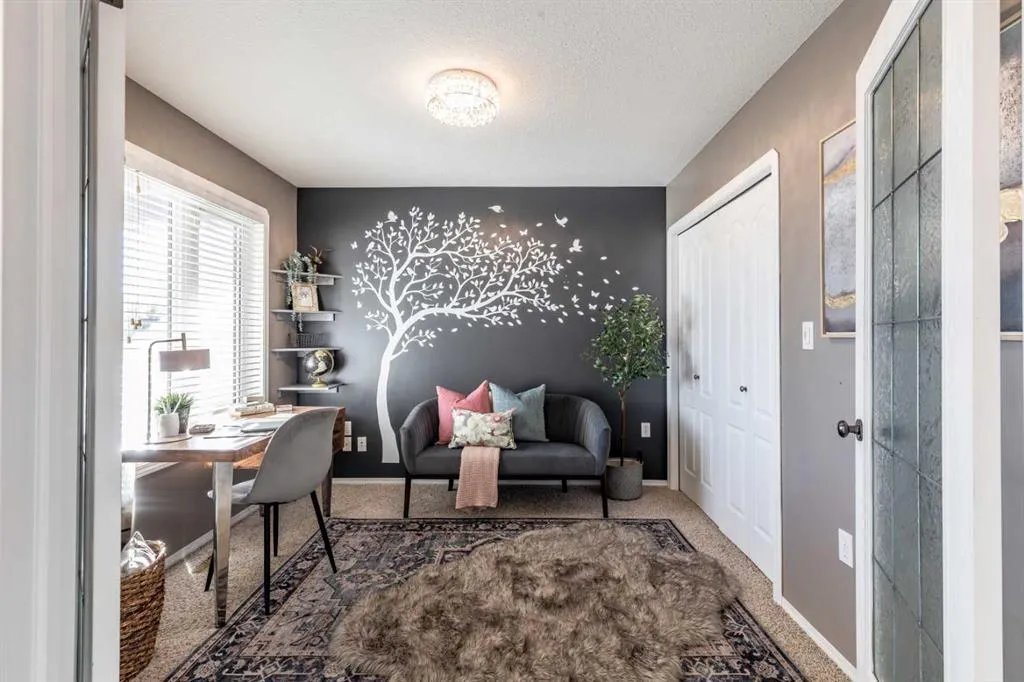 310 Jesmond Drive SW