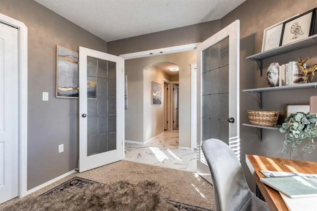 310 Jesmond Drive SW