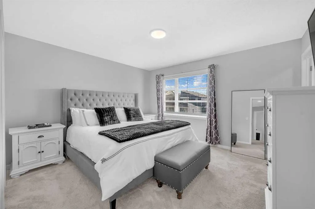 220 Cornerstone Grove NE