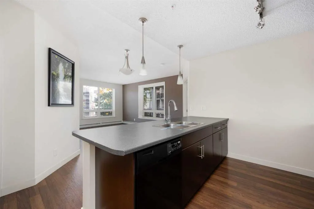 135B Sandpiper Road, #2204