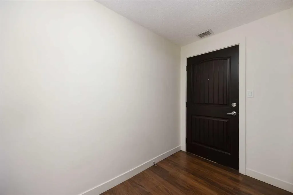 135B Sandpiper Road, #2204