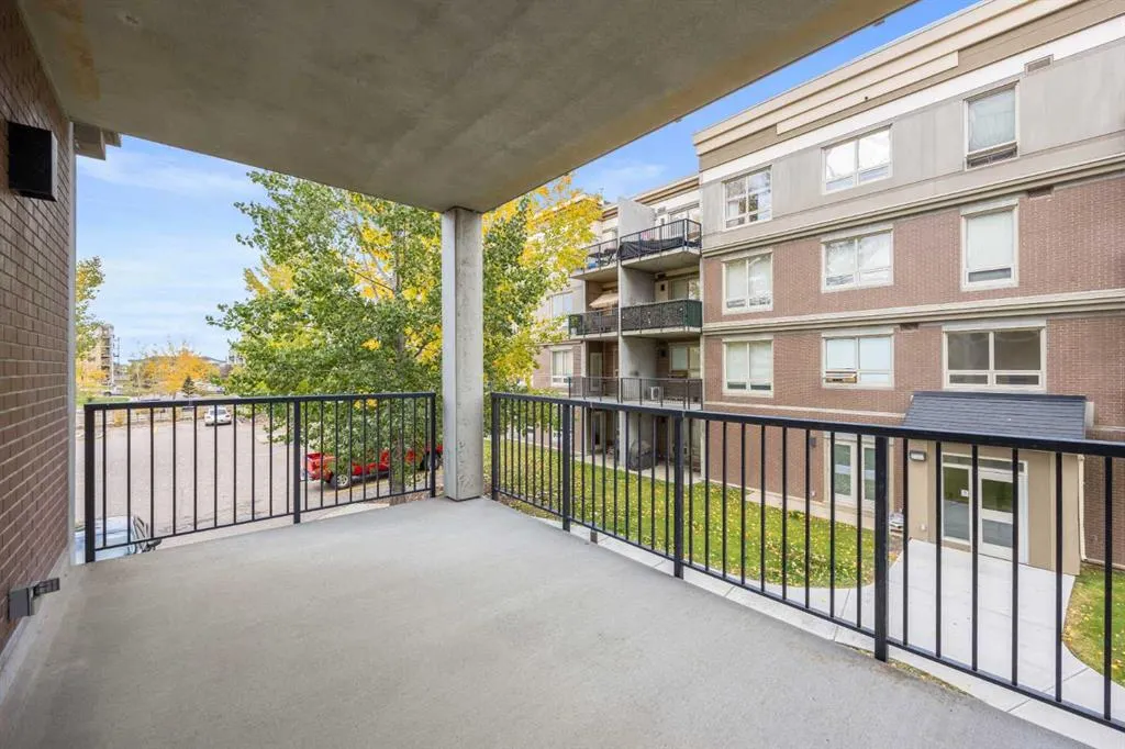 135B Sandpiper Road, #2204