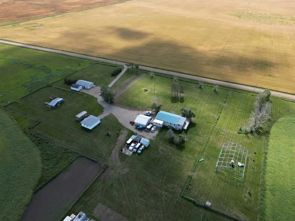 270046 Township Road 284