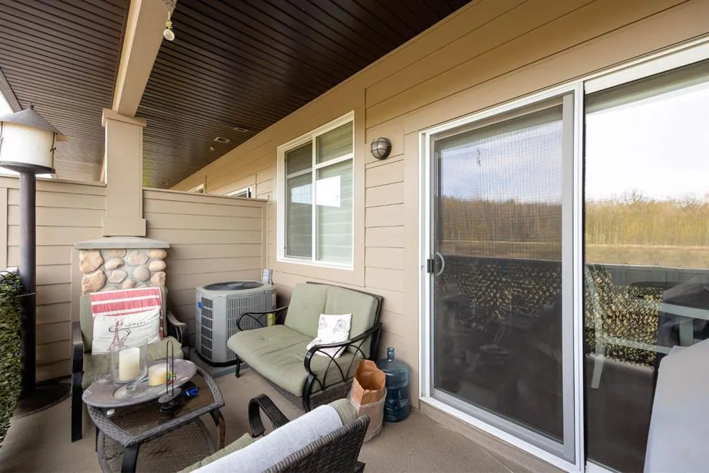 136 Fontaine Crescent, #12