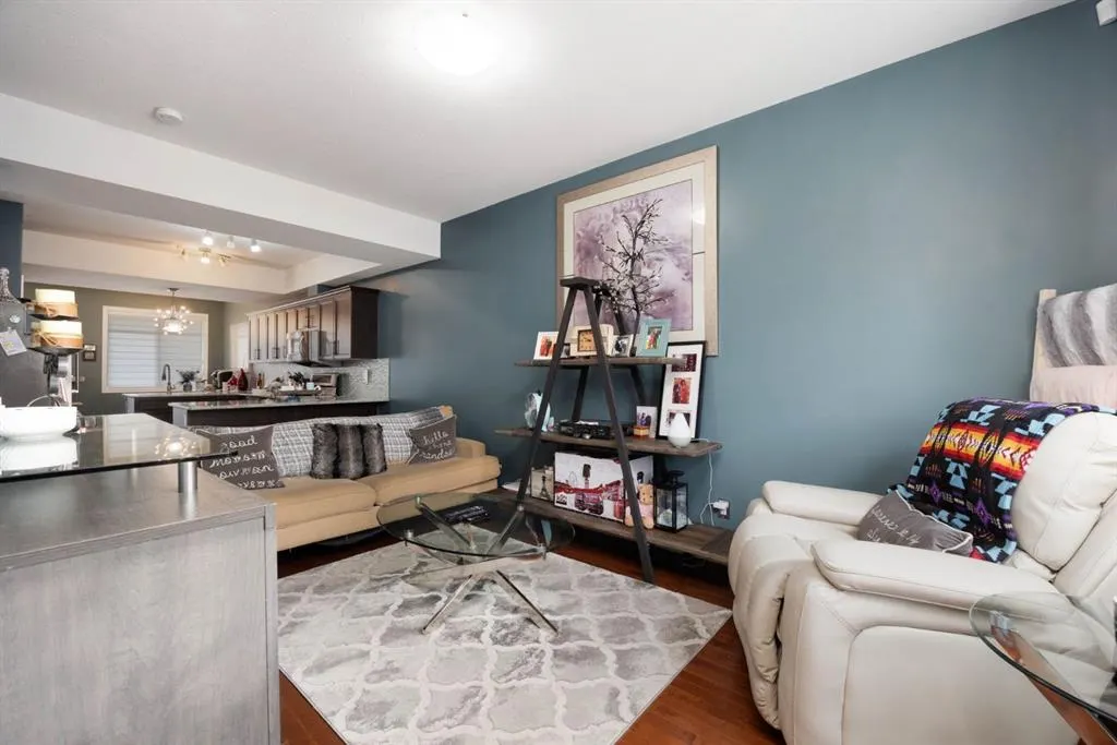 136 Fontaine Crescent, #12