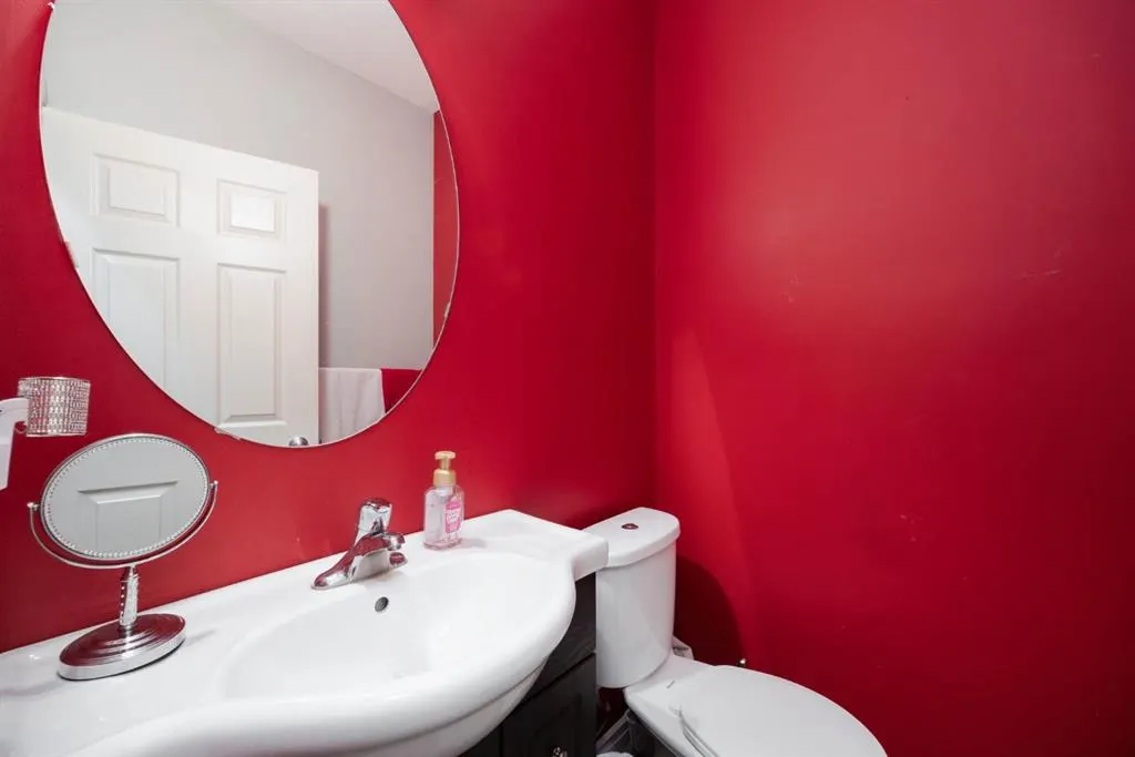 136 Fontaine Crescent, #12