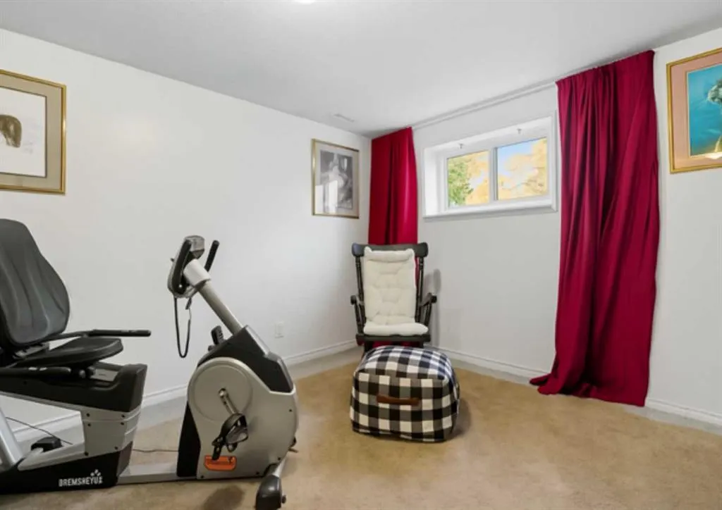 165 Sunvale Crescent SE