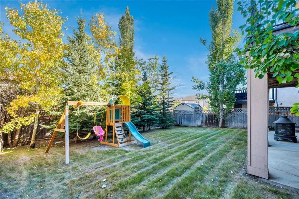 89 Springborough Boulevard SW