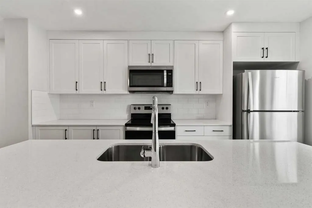 40 Livingston Parade NE, #110