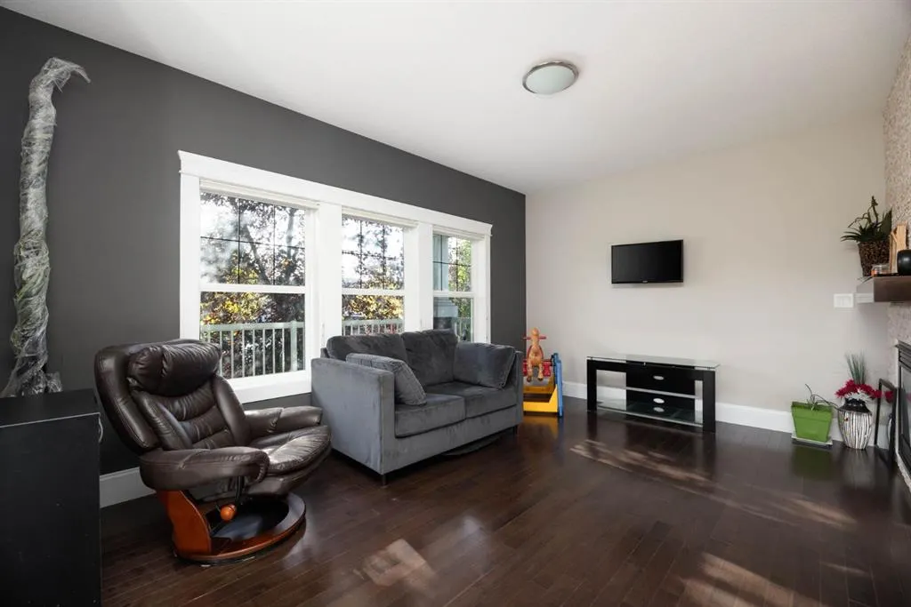 149 Ward Crescent