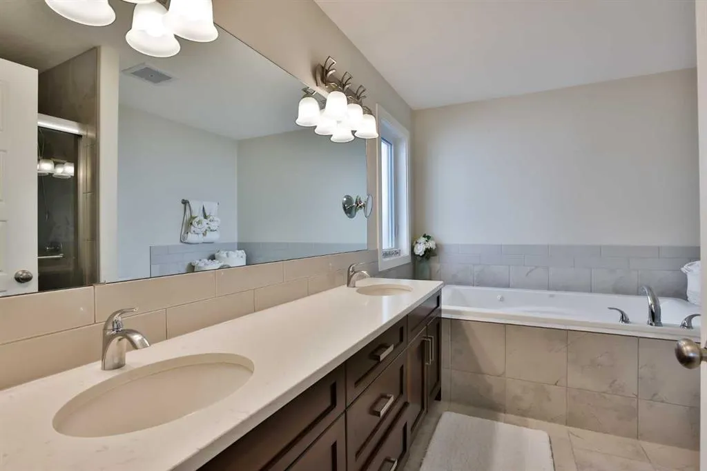 21 Riverford Close W