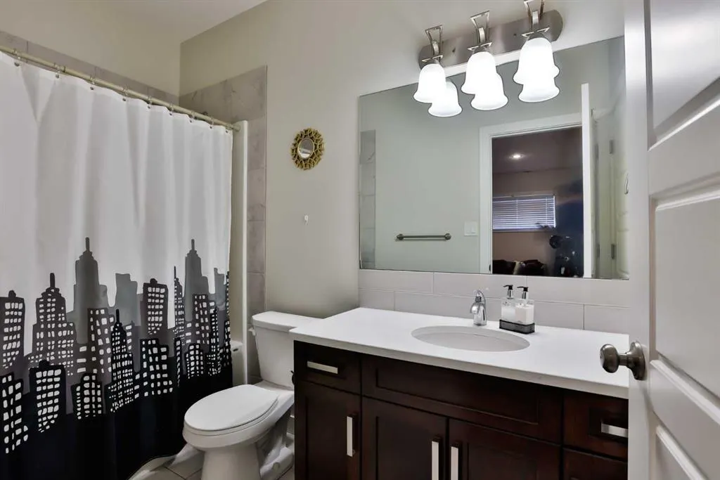 21 Riverford Close W