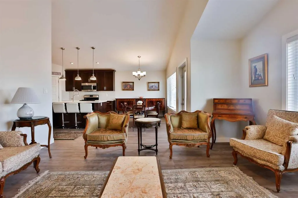 21 Riverford Close W