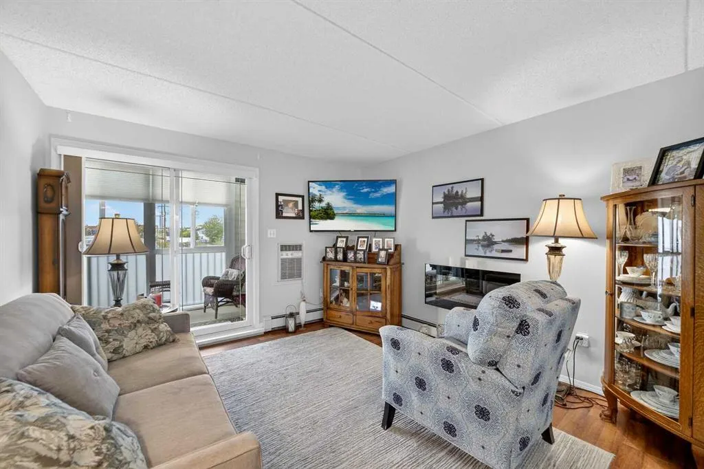 1881 17 Street, #202
