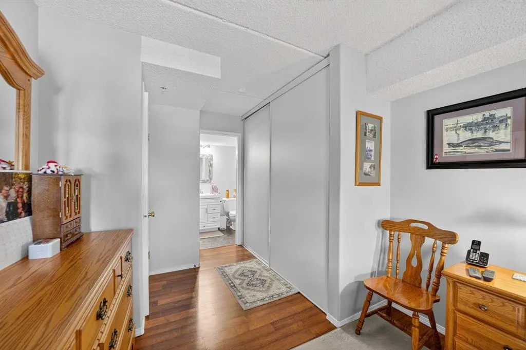 1881 17 Street, #202
