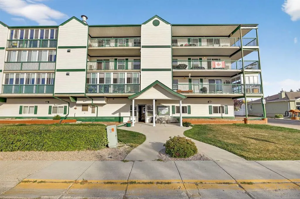 1881 17 Street, #202