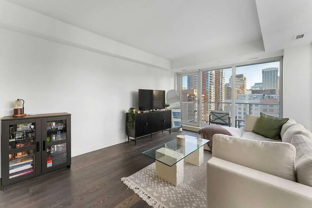 1025 5 Avenue SW, #1207